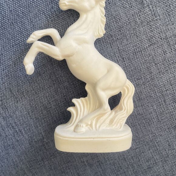 Alabaster Hand Made Rearing Horse Greek Handmade Statue Sculpture - Picture 2 of 5